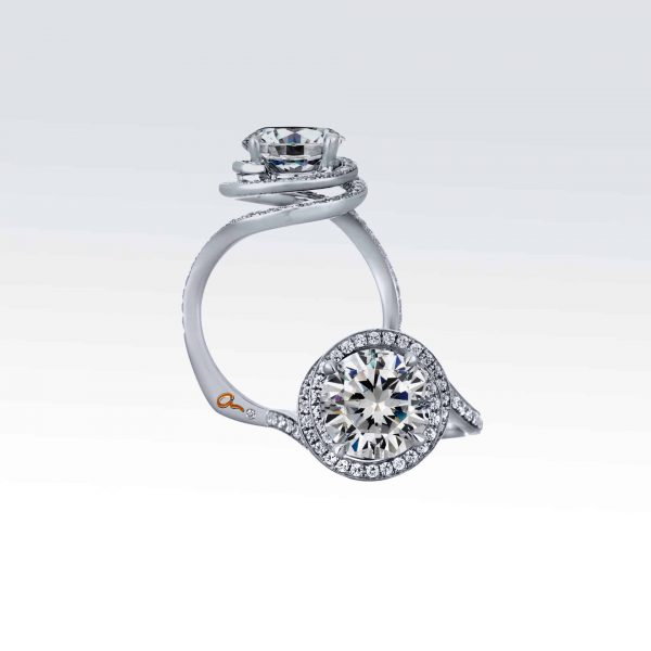 Engagement diamond ring