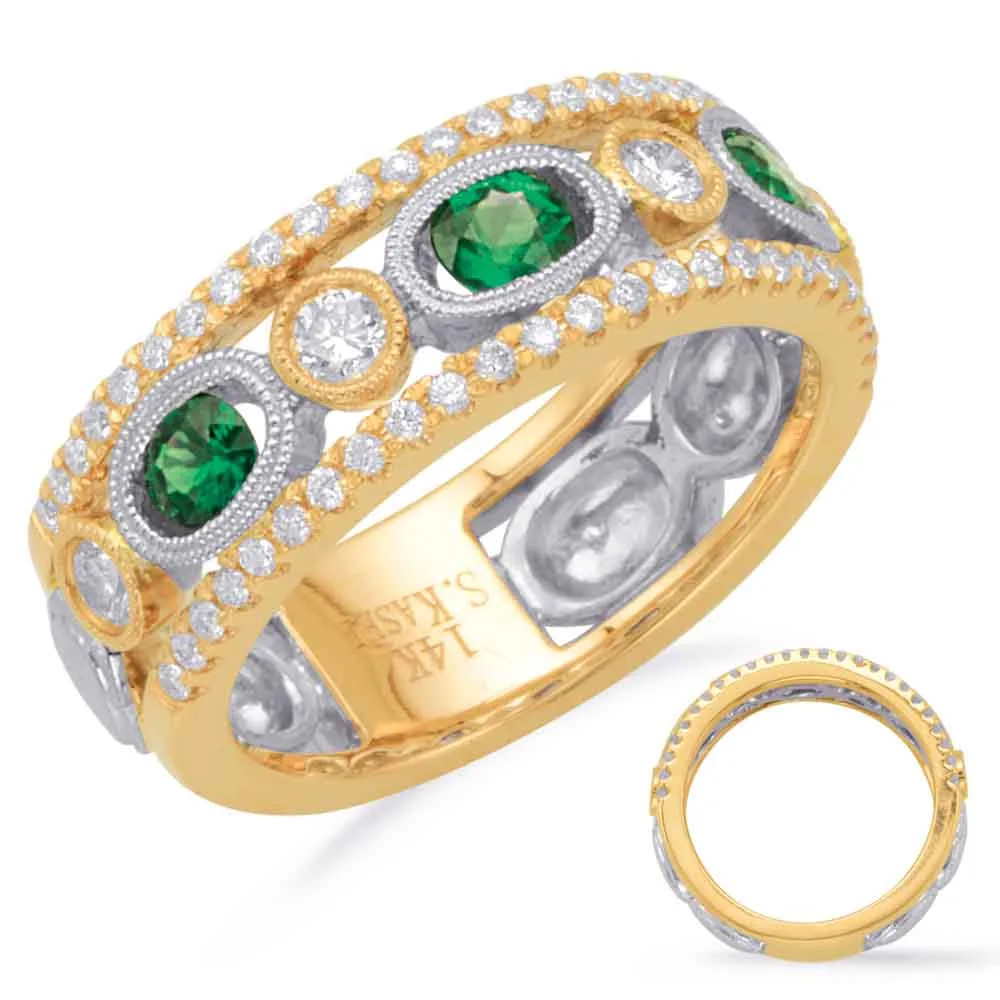 Emerald and Diamond ring 14 karat gold