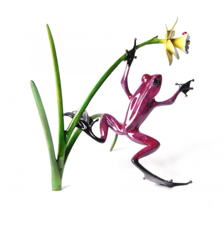 Daffodil Frog Sculpture by Tim Cotterill